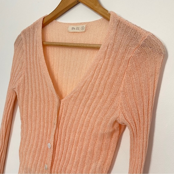 Em & Elle Knit Cropped Peach Fitted Button Front Cardigan Sweater - Picture 3 of 6